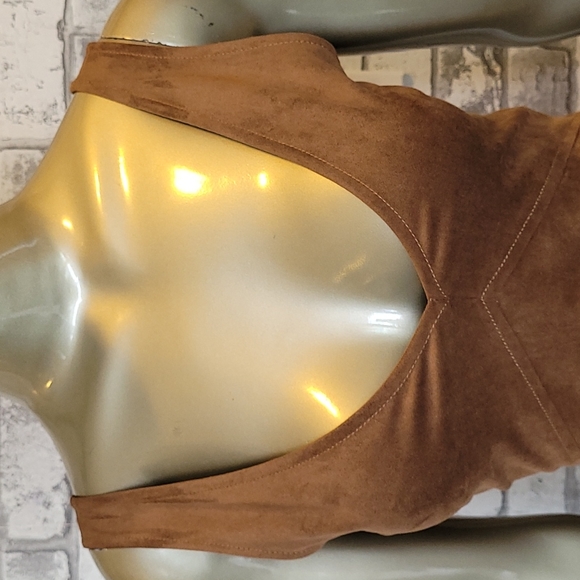 NWT Aritzia Wilfred Free Jones Dress | Dark Camel Faux Suede | Size 4 - Picture 7 of 15